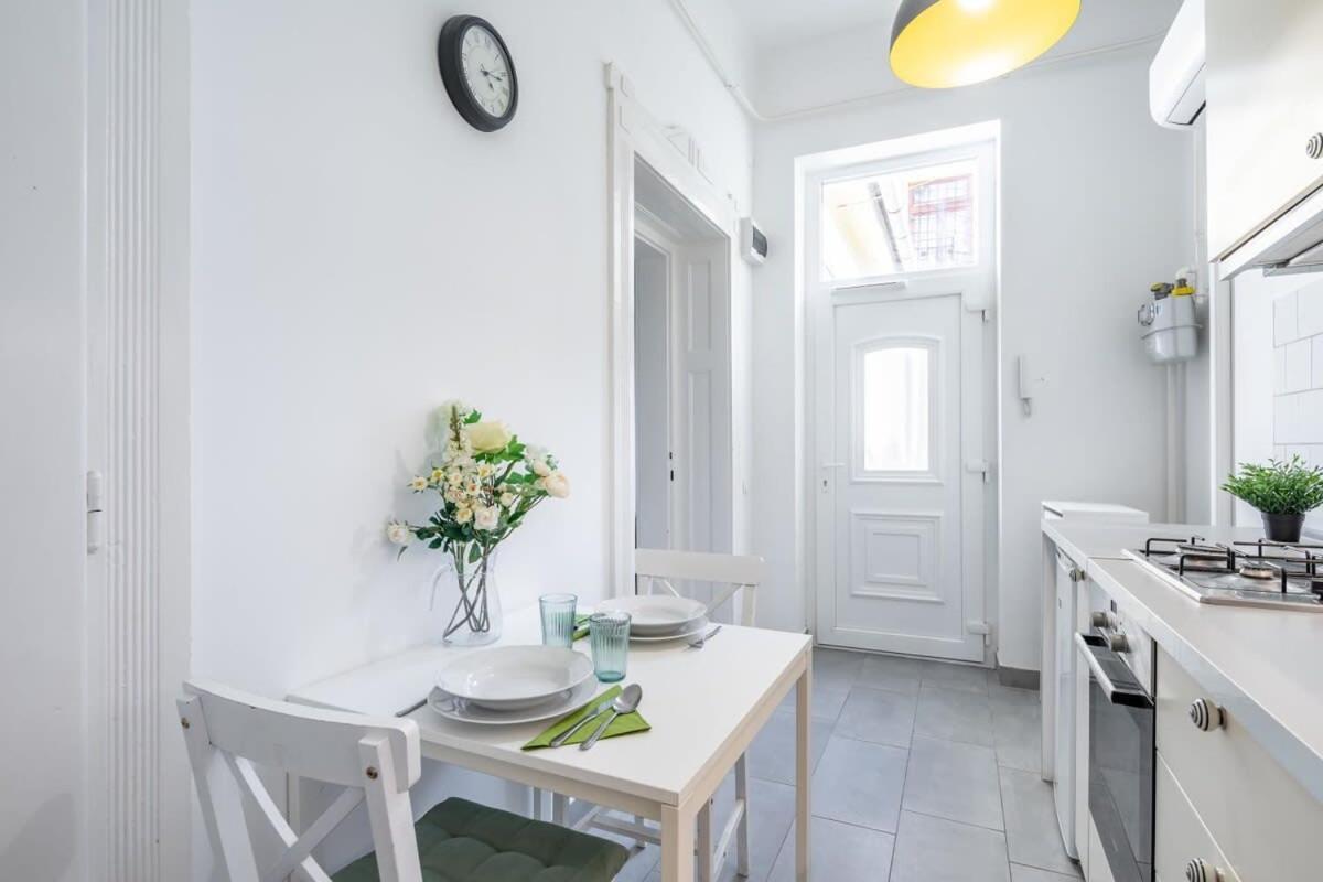 Apartament Lovely & Cozy With A C