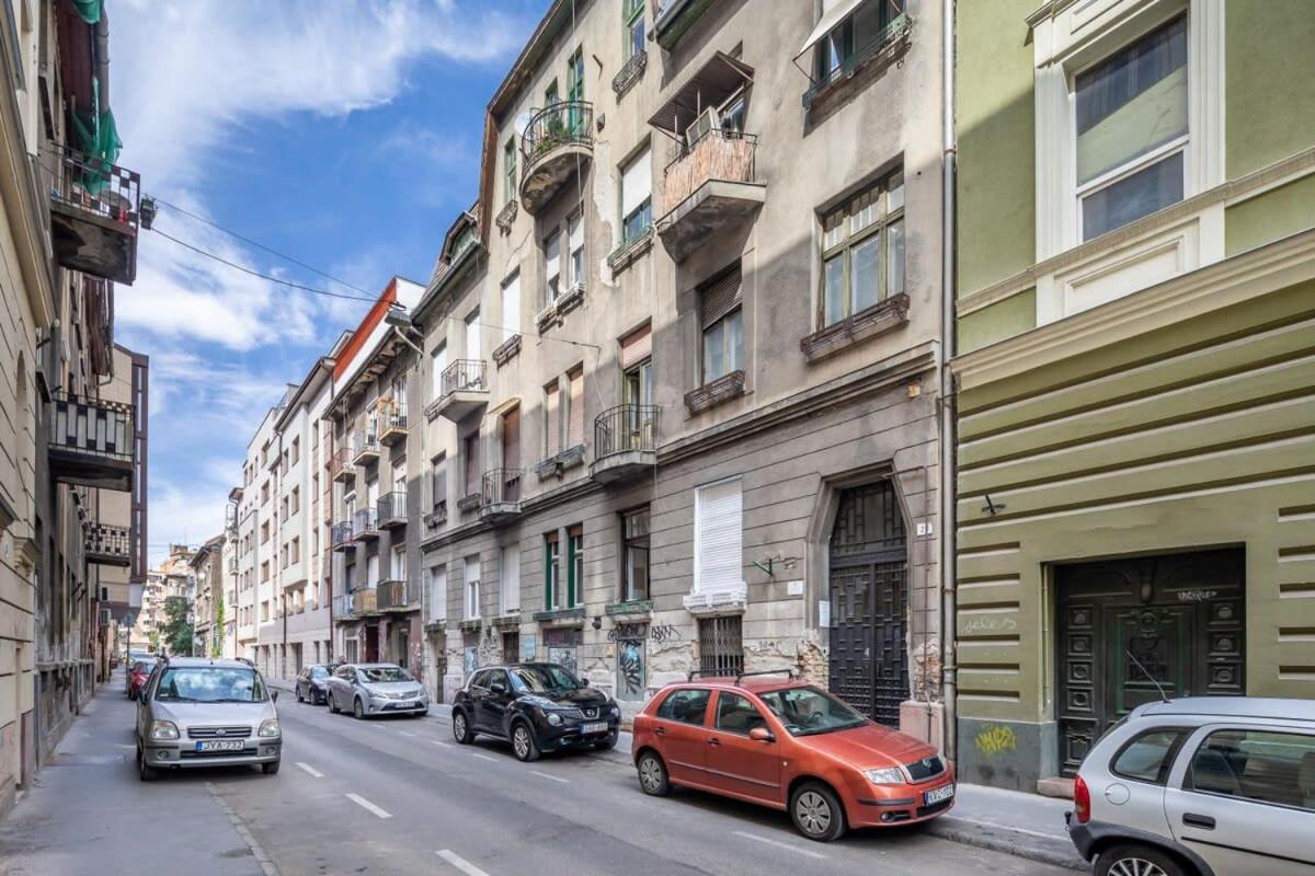 Apartament Lovely & Cozy With A C